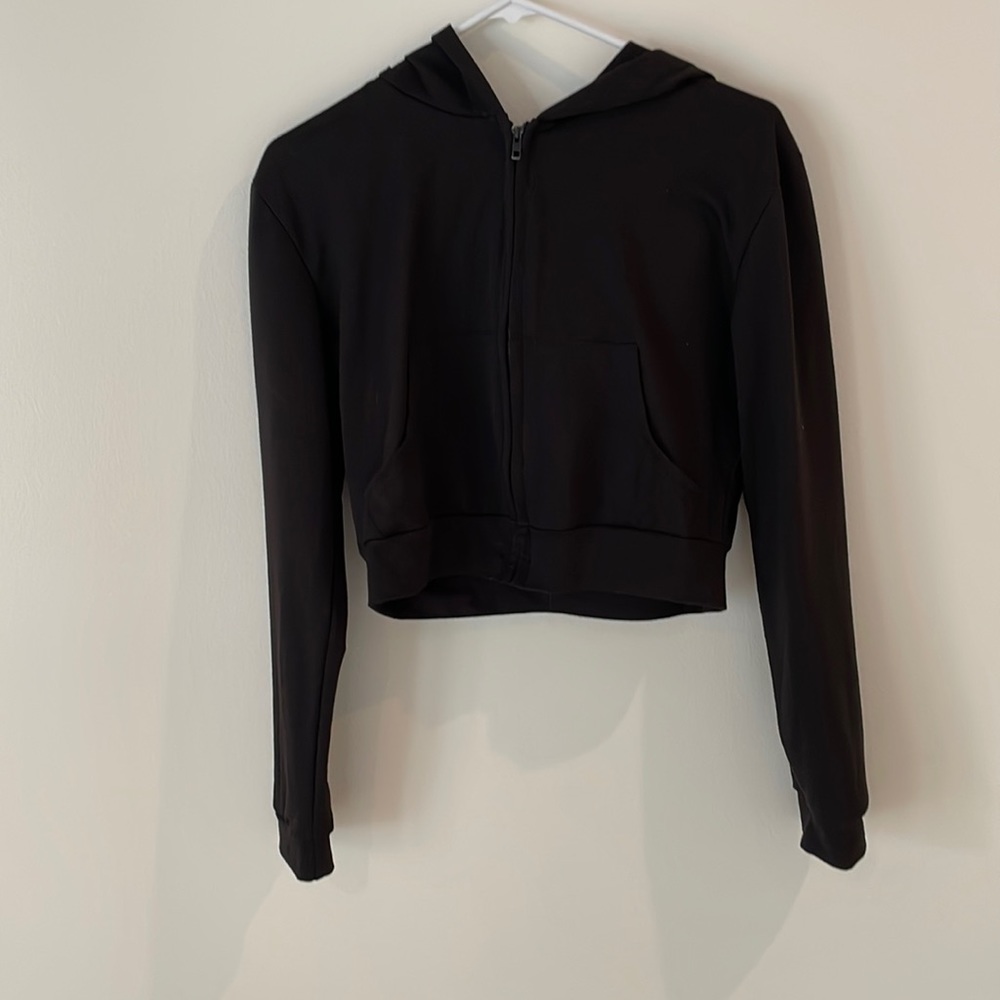 cropped long sleeve zip up